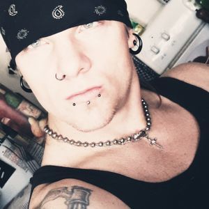 Meet your Posher, Robert